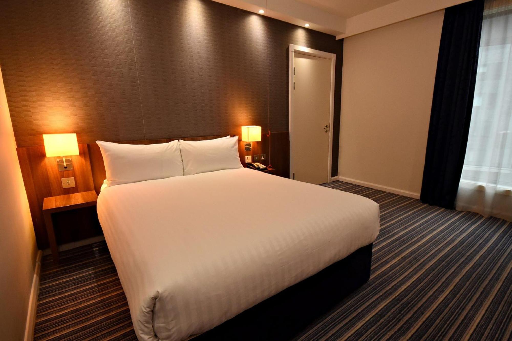 Hotel Express Centre Arena By Ihg 3*