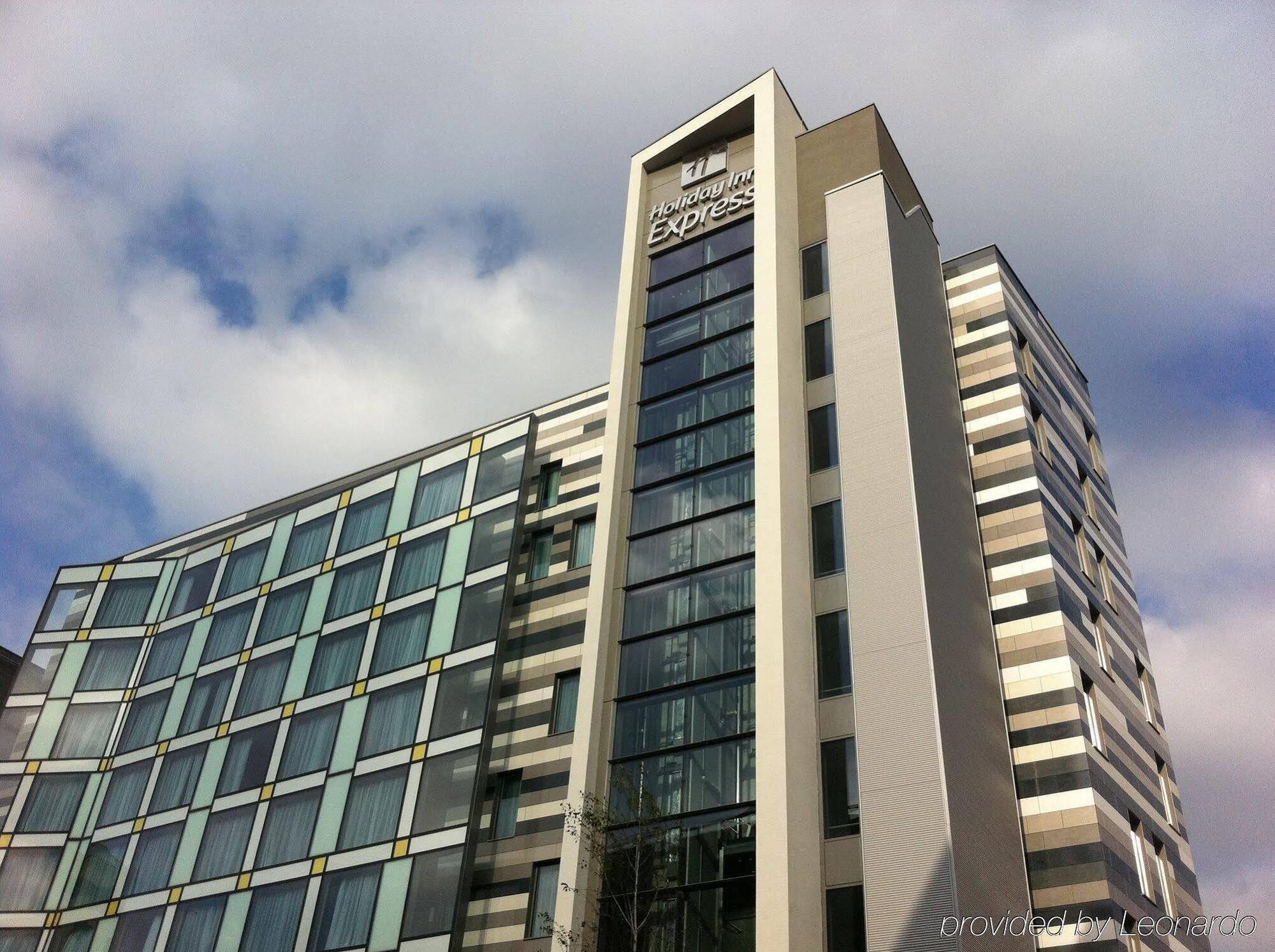 Hotel Express Centre Arena By Ihg 3*
